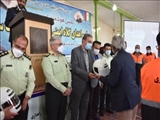 گزارش تصویری / مراسم اهدای کلاه ایمنی به موتور سیکلت سواران قانونمند در شهرستان پاکدشت