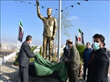 رونمایی از تندیس سردار دلها